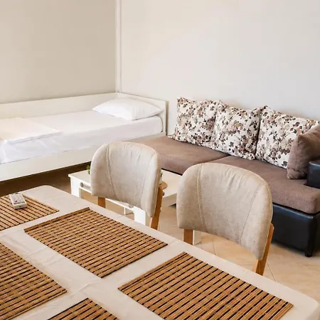 Perla Blu Albania 2 * ドゥラス